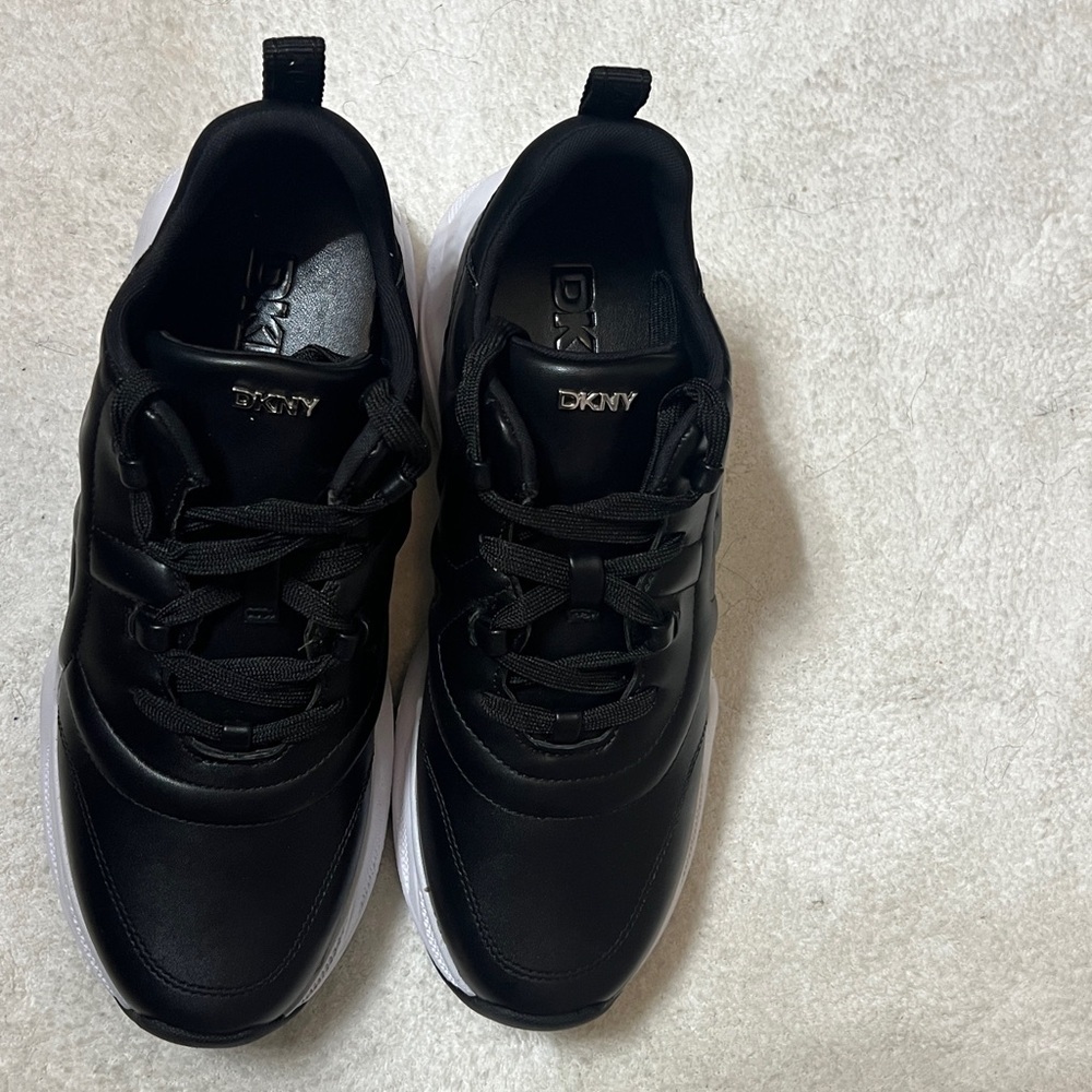 DKNY women’s Nix Lace-Up black Sneakers size 8; 8.5 walking outdoors streetwear - Picture 3 of 13